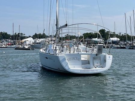 Beneteau 40 image