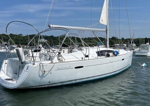 Beneteau 40 image