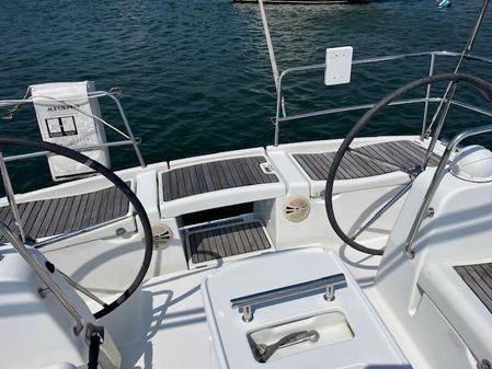 Beneteau 40 image