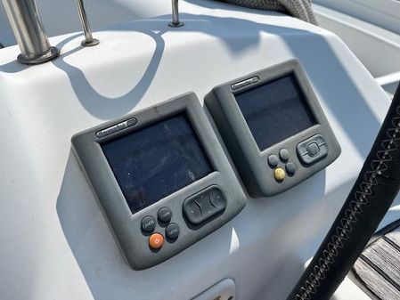 Beneteau 40 image