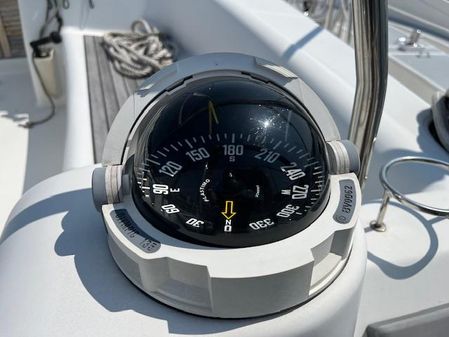 Beneteau 40 image