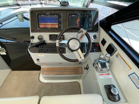 Sea Ray 470 Sundancer image