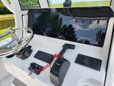 Sportsman OPEN-212-CENTER-CONSOLE image