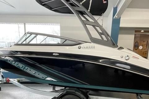 Yamaha Boats AR195 image
