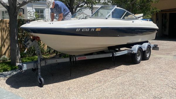 Bayliner 210 Classic