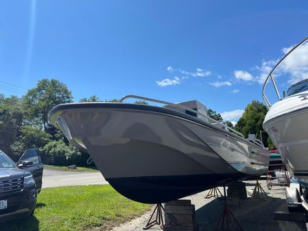 Boston Whaler 25 guardian image