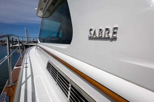 Sabre 43 Salon Express image