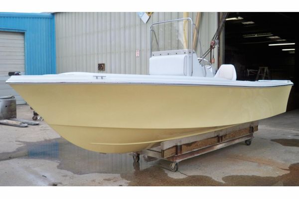 C-Hawk 190 Center Console - main image