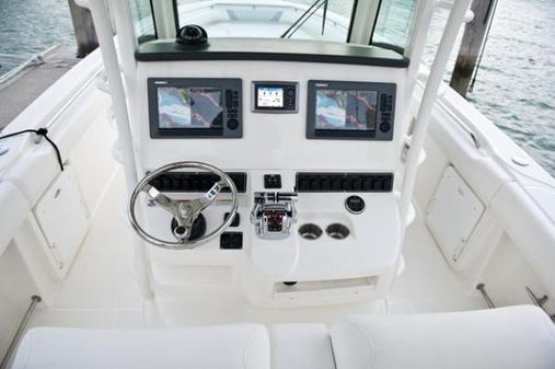 Boston Whaler 320 Outrage image