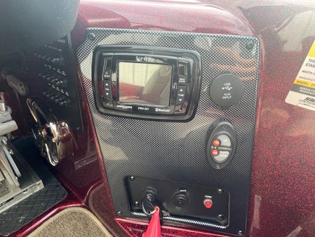 Triton 21 TRX image