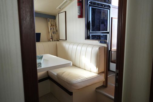 Hatteras 36 Sedan image