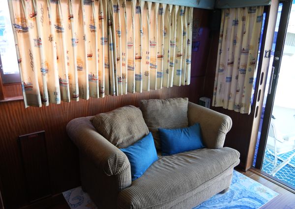 Hatteras 36 Sedan image