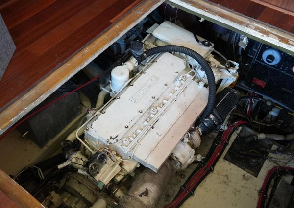 Hatteras 36 Sedan image