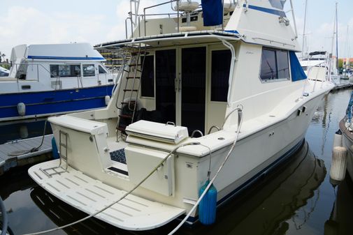 Hatteras 36 Sedan image