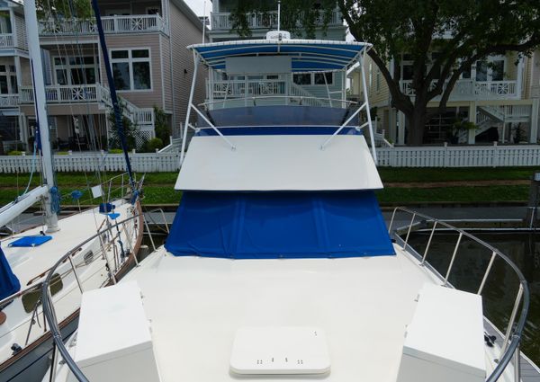 Hatteras 36 Sedan image
