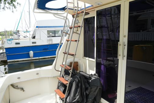 Hatteras 36 Sedan image