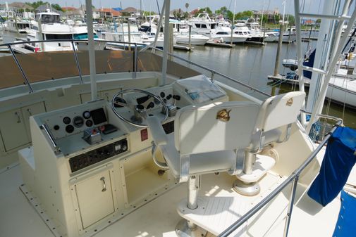 Hatteras 36 Sedan image
