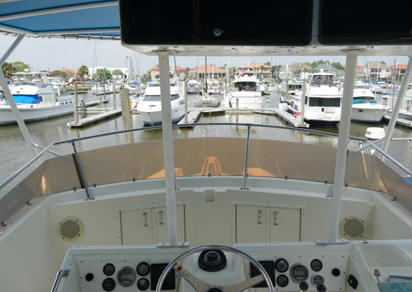 Hatteras 36 Sedan image