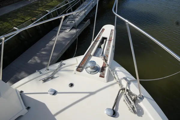 Hatteras 36-CONVERTIBLE image
