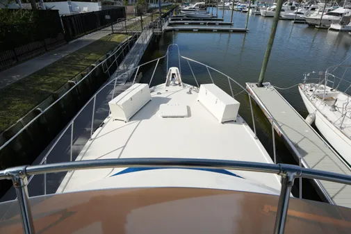 Hatteras 36 Convertible image