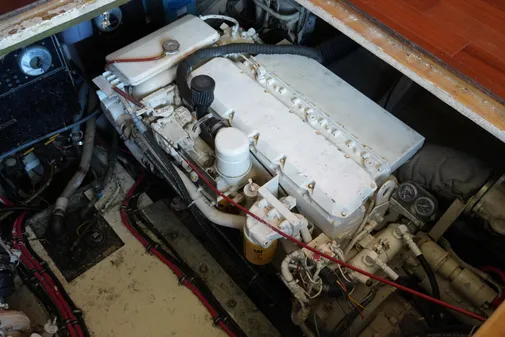 Hatteras 36 Convertible image