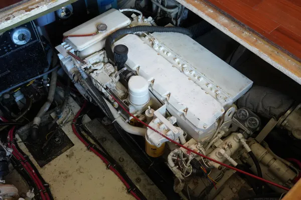 Hatteras 36-CONVERTIBLE image