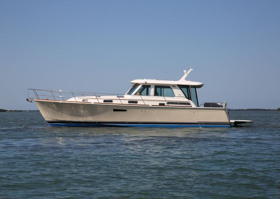 Sabre 48 Salon Express - main image