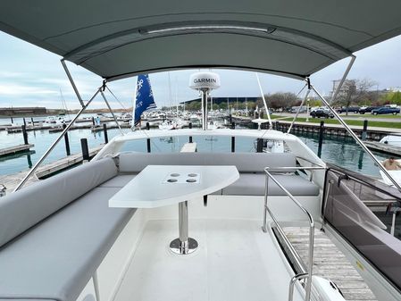 Prestige 460 Flybridge image