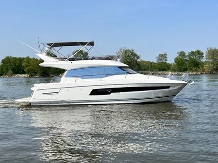 Prestige 460 Flybridge image