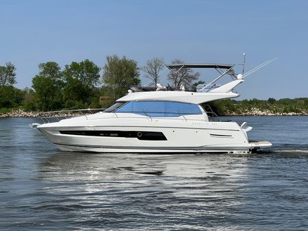 Prestige 460 Flybridge image