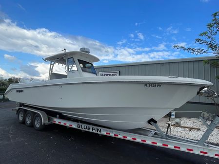 Everglades 325 Center Console image