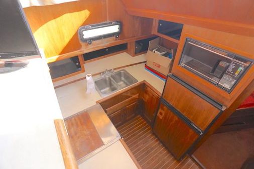 Californian 43 Cockpit Motor Yacht image