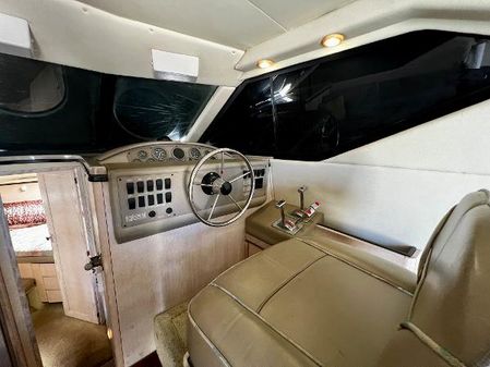 Bayliner 3488-AVANTI image