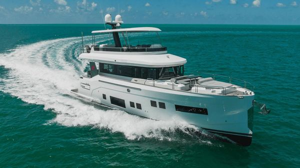 Sirena 64 MY 
