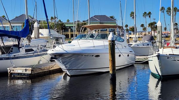 Cruisers Yachts 3375 Esprit