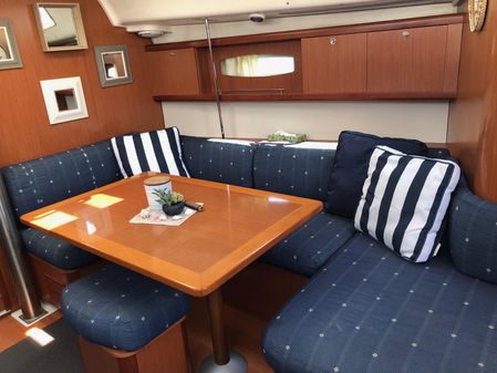 Beneteau 40 image