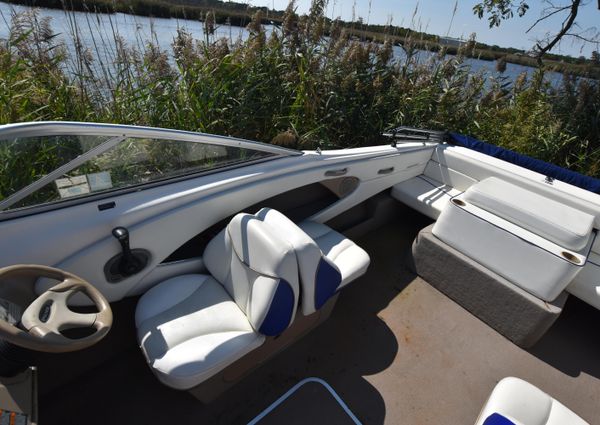 Bayliner 212-CAPRI image