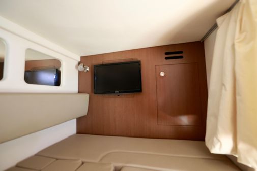 Sea Ray 330 Sundancer image