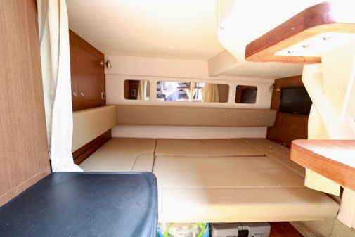 Sea Ray 330 Sundancer image