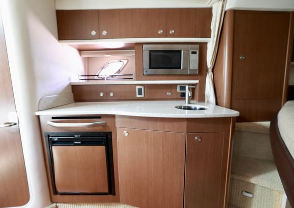 Sea Ray 330 Sundancer image