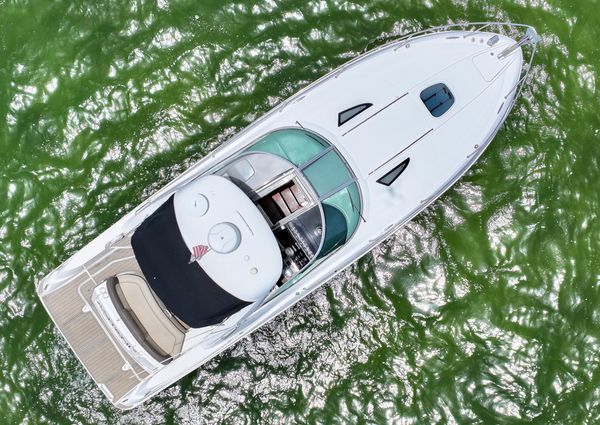 Sea Ray 330 Sundancer image