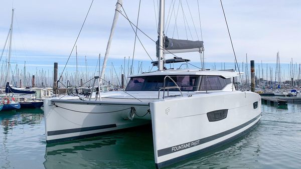 Fountaine Pajot Lucia 40 