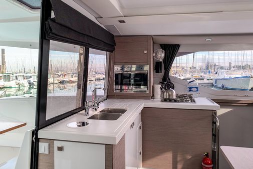 Fountaine Pajot Lucia 40 image