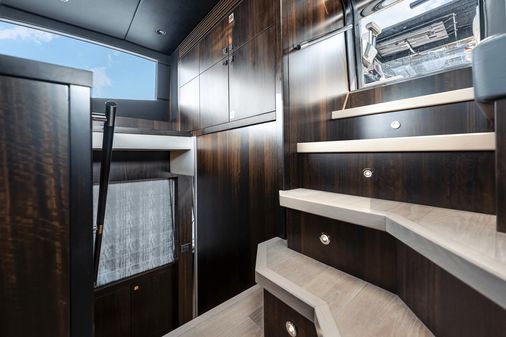 Sunseeker 95 Yacht image