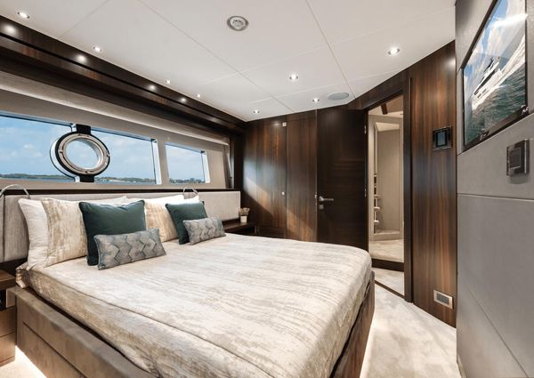 Sunseeker 95 Yacht image