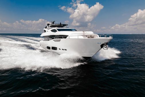 Sunseeker 95 Yacht image