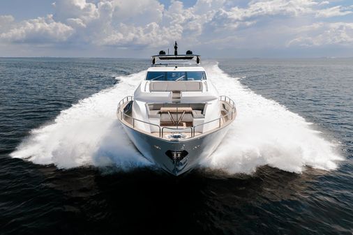 Sunseeker 95 Yacht image