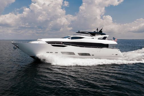 Sunseeker 95 Yacht image