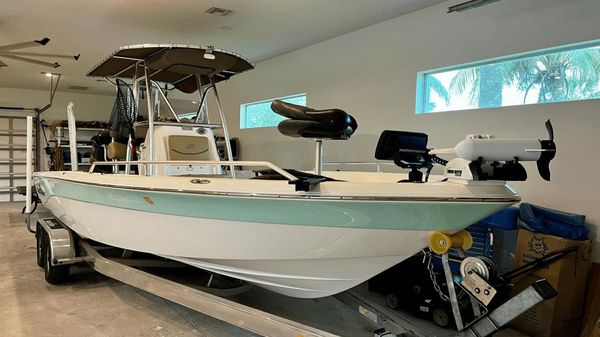 NauticStar 2400 Sport 