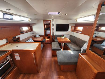 Beneteau Oceanis 45 image